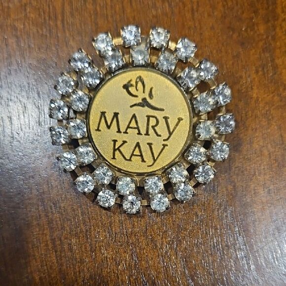 Mary Kay Gold Emblem with Silver Sparkle - Picture 1 of 1